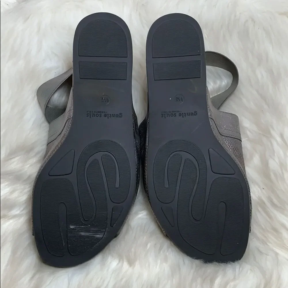 Gentle Souls Giselle 65 Elastic Pewter Wedges 9.5‎